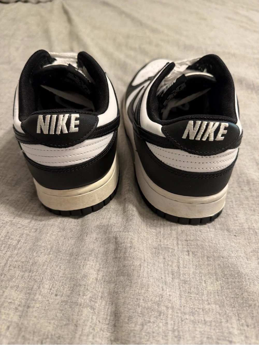 Nike Men's Black White Low-Top Sneakers
